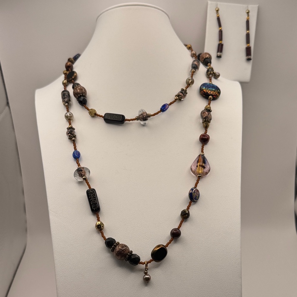 Elegant Multicolor Beaded Necklace and Earring Set
